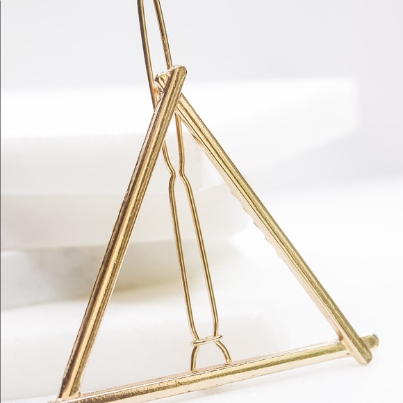 Triangle Gold Tone Hair Clip - Picture 4 of 4